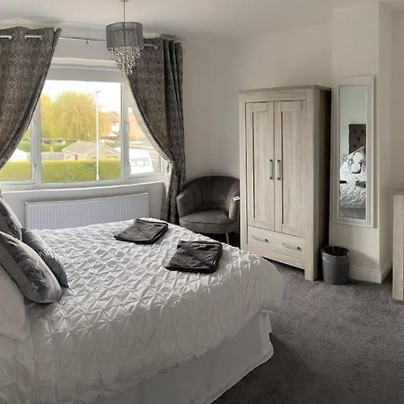 Modern 4 Bedroom House In Weymouth Sunny Corner Екстериор снимка