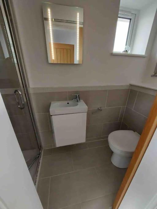Modern 4 Bedroom House In Weymouth Sunny Corner Екстериор снимка
